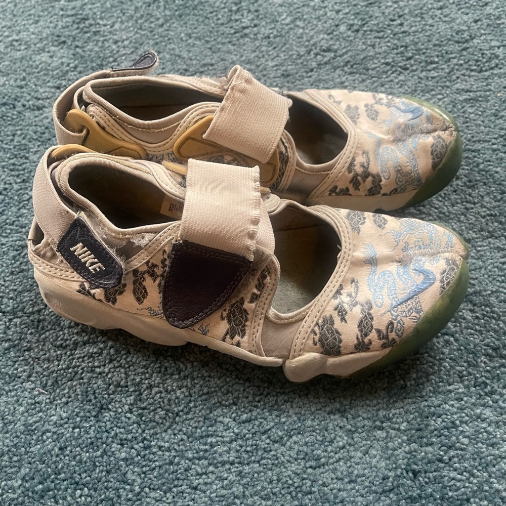 Nike Air Rift Vintage Split Toe Asian Sneakers